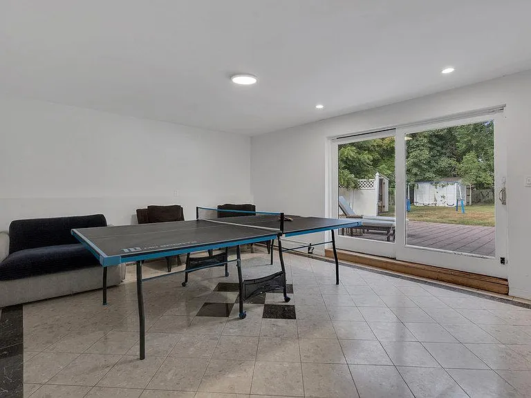 459 Norwood Ave — Photo 32