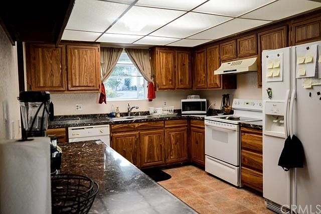 1st image of 50 Hunter Dr