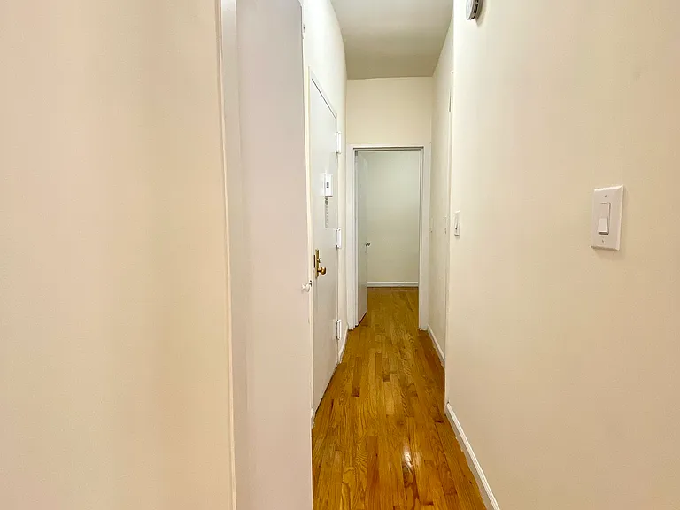 429 E 83rd St #2D — Photo 7