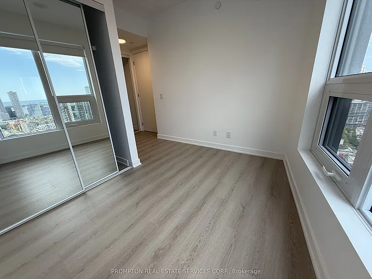 100 Queen St E #3206 — Photo 12