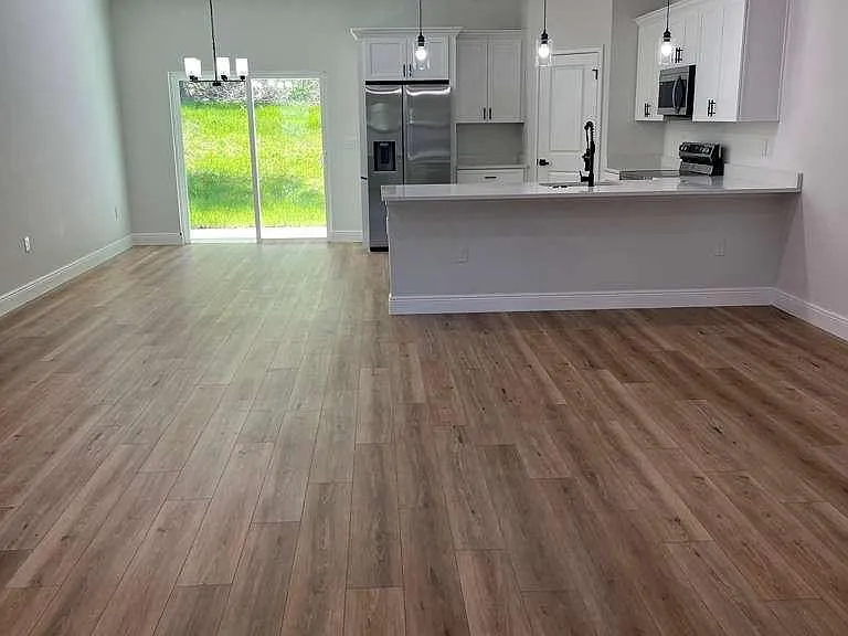 10990 N Adler Dr — Photo 2