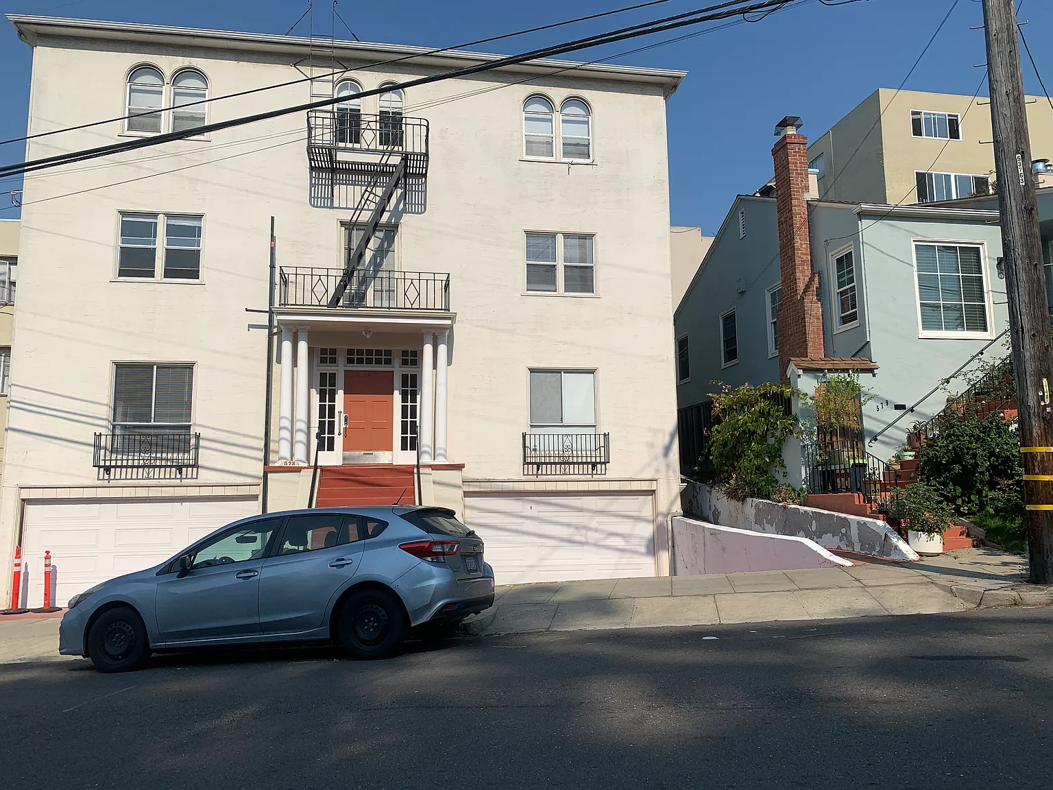 1 bed, 700 sqft, $2,000 — Photo 2