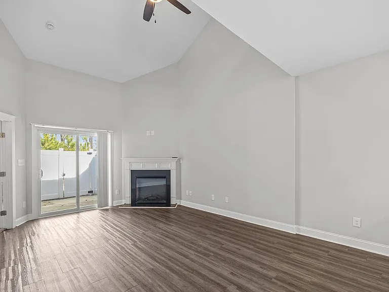 1815 Fox Den Way #1 — Photo 5