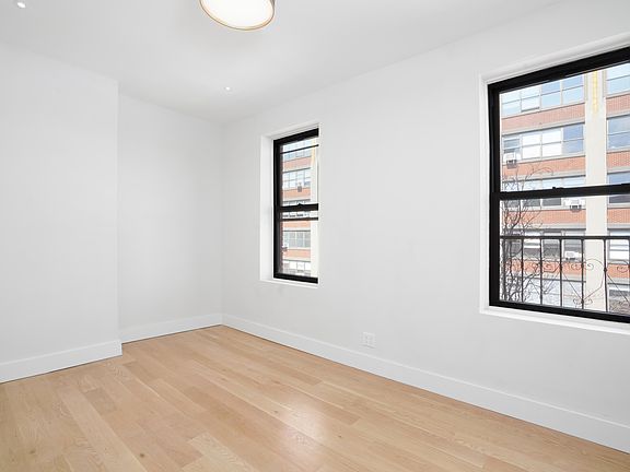 4th image of 72 Greenpoint Ave APT 3F