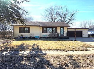 524 E Chestnut St, Geneseo, IL 61254