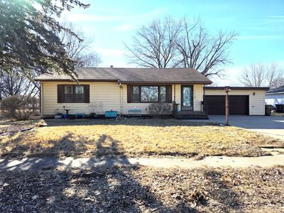 524 E Chestnut St, Geneseo, IL, 61254
