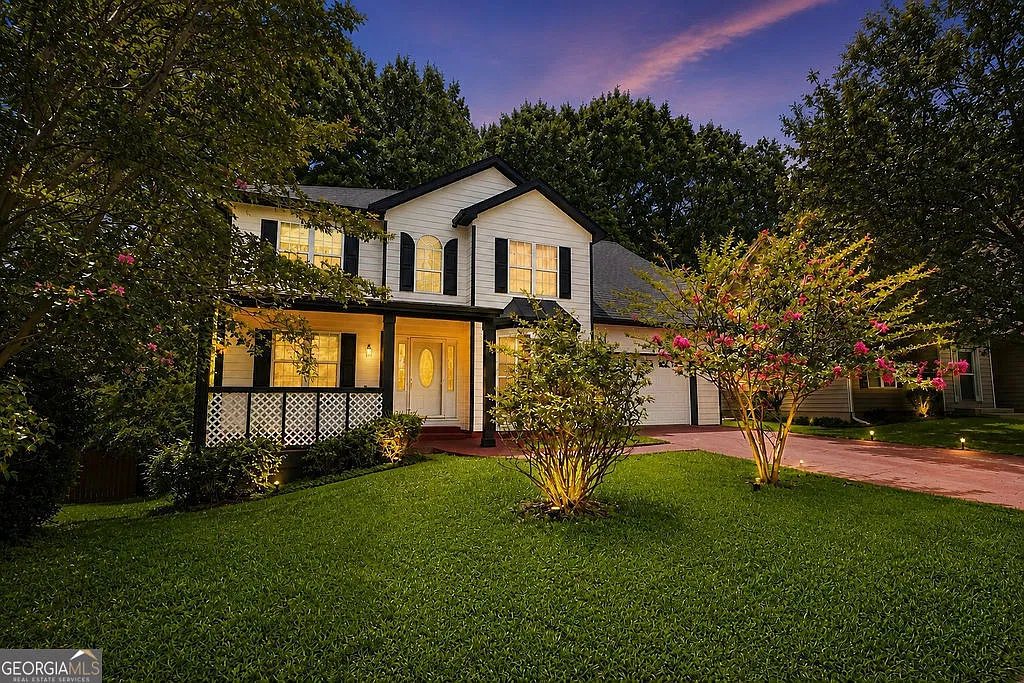 6 bed, 3.5 bath, $2,350 — Photo 3