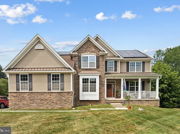 39 Brandon Rd W, Pennington, NJ 08534