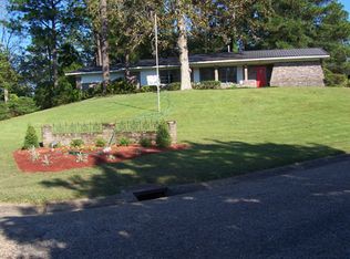 702 Sutherland Dr, Chickasaw, AL 36611