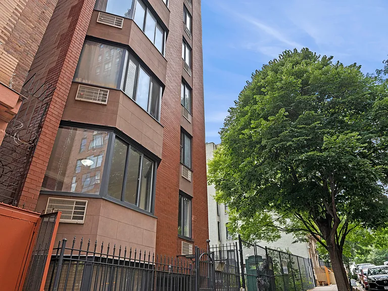 4 W 104th St #1B — Photo 9
