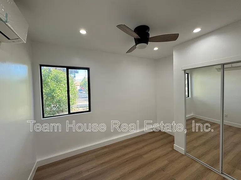 7009 Comanche Ave — Photo 6