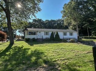11 Doris Rd, Bristol, CT 06010