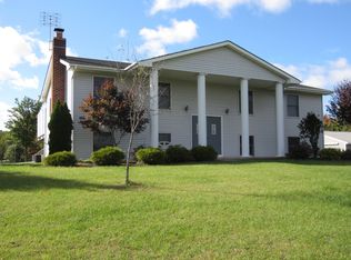 6944 Pingree Rd, Pinckney, MI 48169