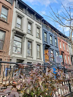 Rented by Signature Property Realty | media 28