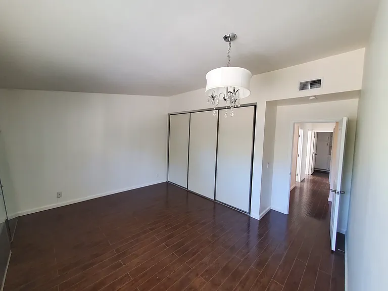 1159 E Plymouth St — Photo 16