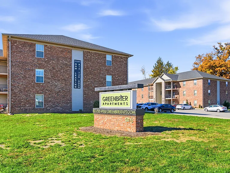 Greenbrier Apartments — Photo 105