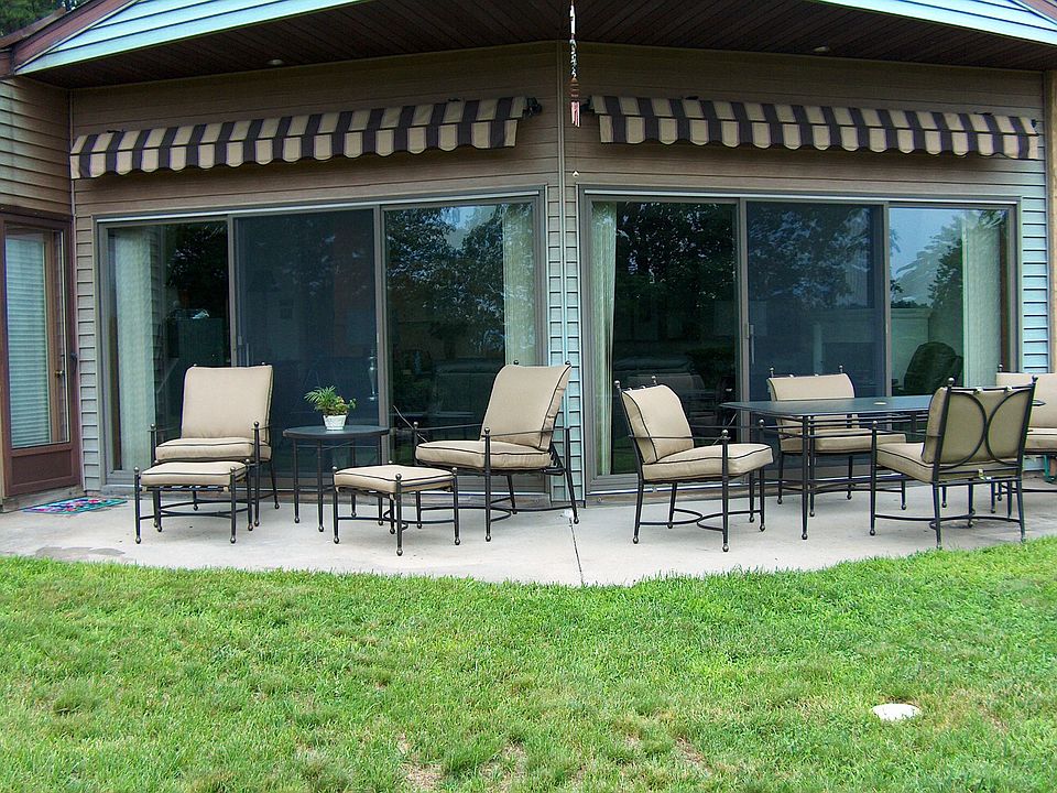 2nd image of 95 Vista Ct