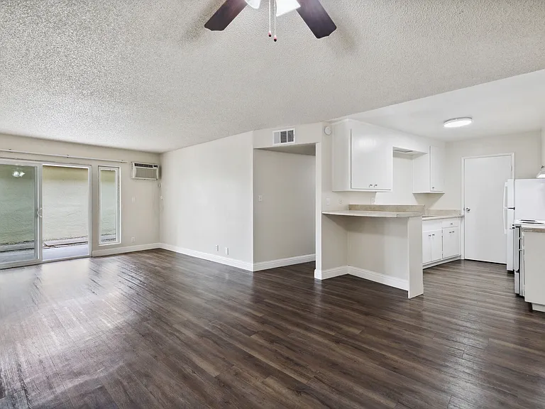 Coronado — Photo 30