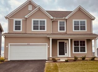3672 Bluejay Ridge Dr, Powell, OH 43065