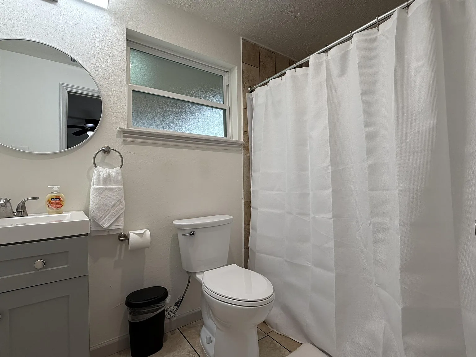 4 bed, 4.0 bath, 1710 sqft, $1,178 — Photo 3