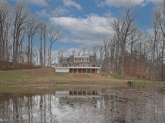 3rd image of 8276 Broad Neck Rd