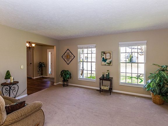 2nd image of 13140 Knollton Ct