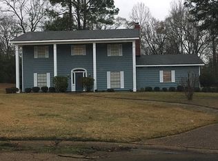 1086 Devonshire Dr, Jackson, MS 39206