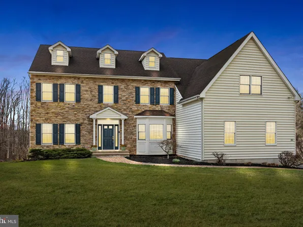 565 Linton Hill Rd, Newtown, PA 18940