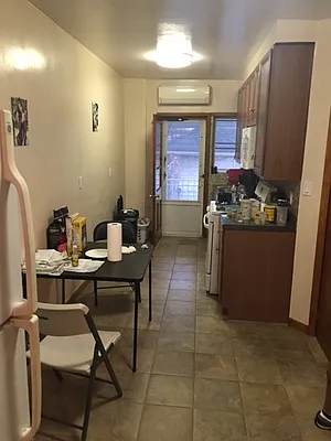 Rented by Halvatzis Realty | media 45