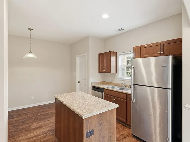 409 Olde Ivey Sq #344 — Photo 9