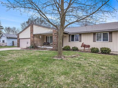 313 Cedarwood Dr, Flushing, MI, 48433