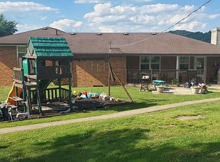 322 Clark Branch Rd, Hazel Green, KY 41332