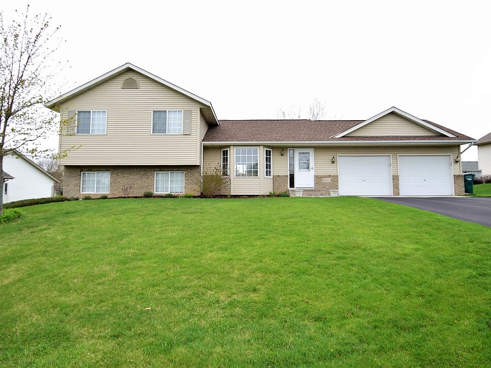 1st image of 406 Edelweiss Ln NW