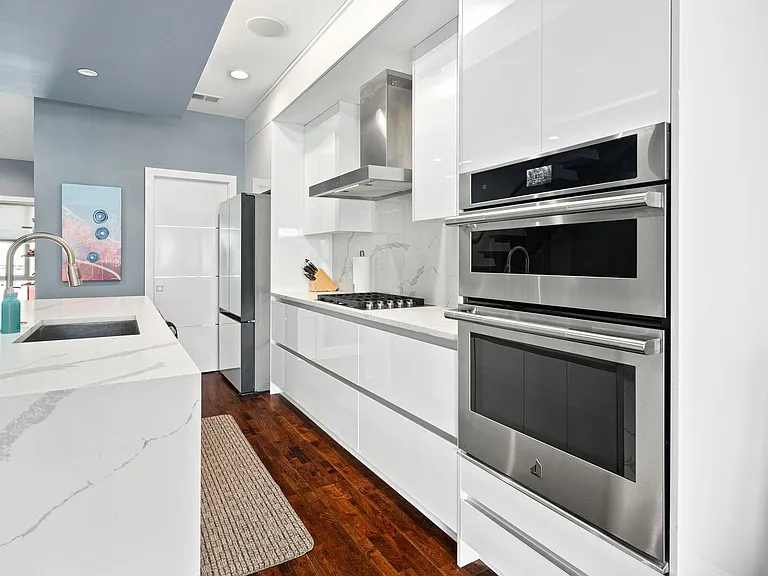 1516 Cambridge St #2 — Photo 8
