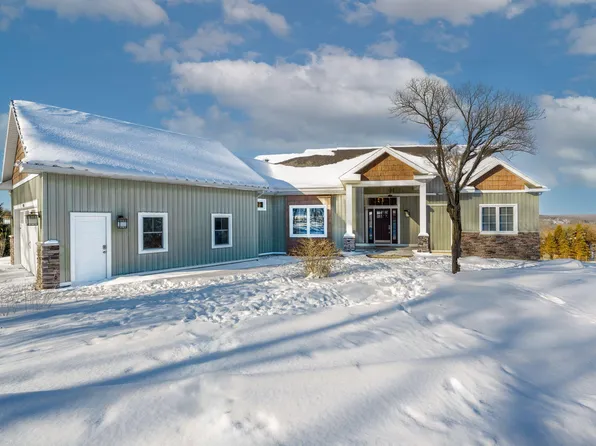 4343 S Montcalm Ave, Lowell, MI 49331