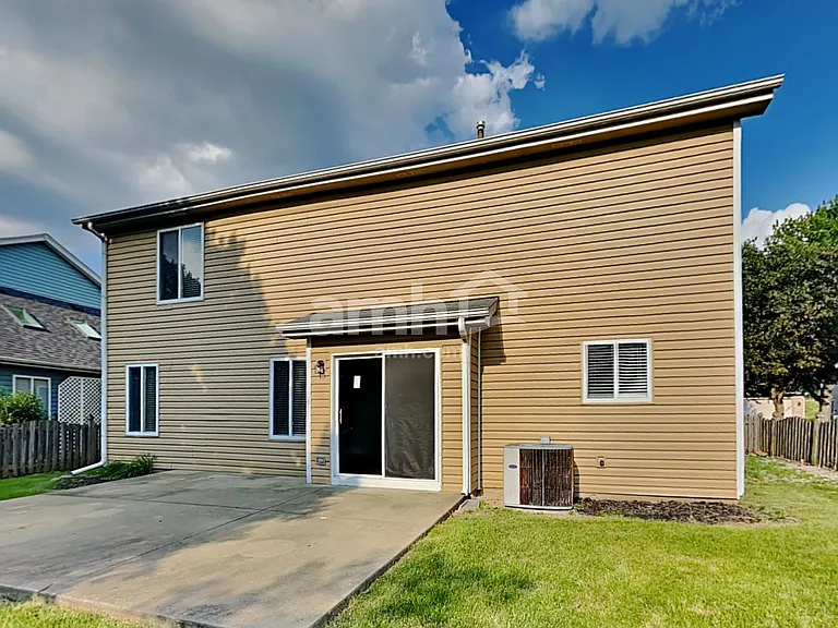 21744 W Knollwood Dr — Photo 26
