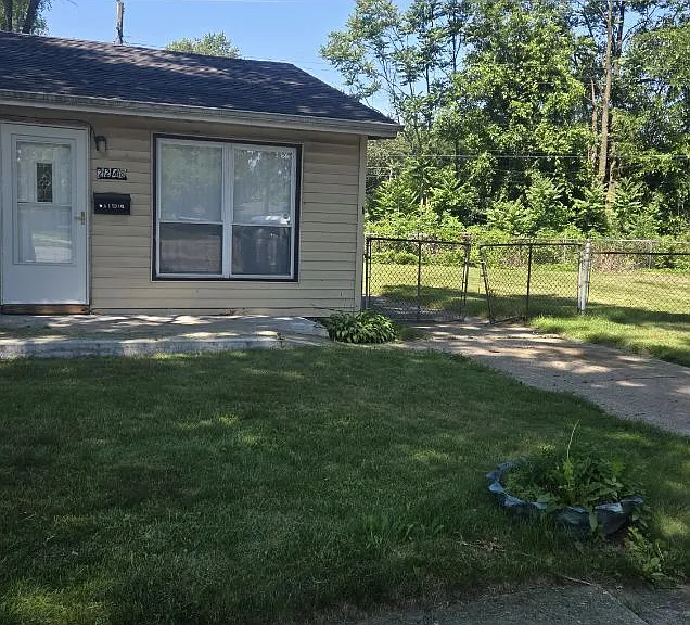 2248 Williams St — Photo 2