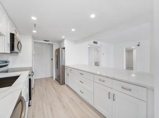 859 Jeffery St APT 310, Boca Raton, FL 33487