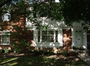 612 Cadieux Rd #34, Grosse Pointe, MI 48230