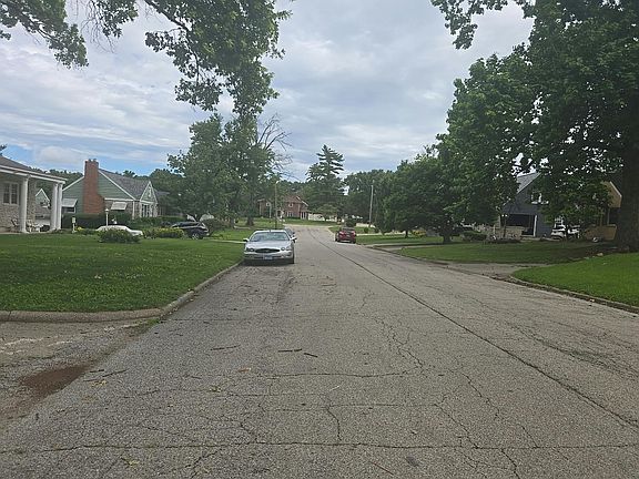 5th image of 133 S Woodale Ave