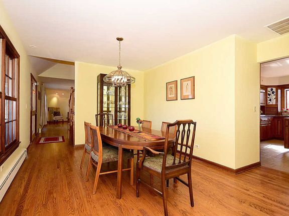 5th image of 7 Marmon Ln