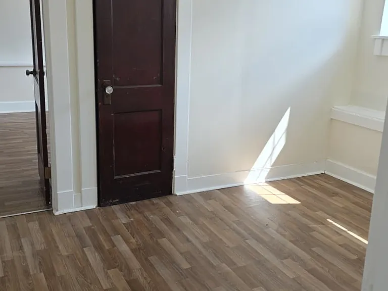 182 Elm St #1 — Photo 2