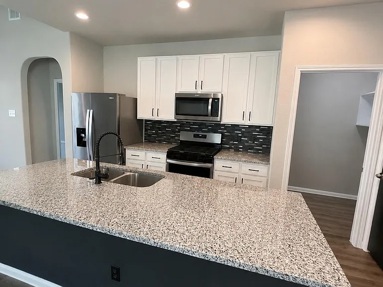 2291 Raider Dr — Photo 3