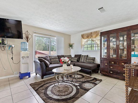 5th image of 5832 Gumwood Dr S