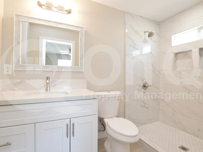 4044 W Burgess Ln — Photo 15