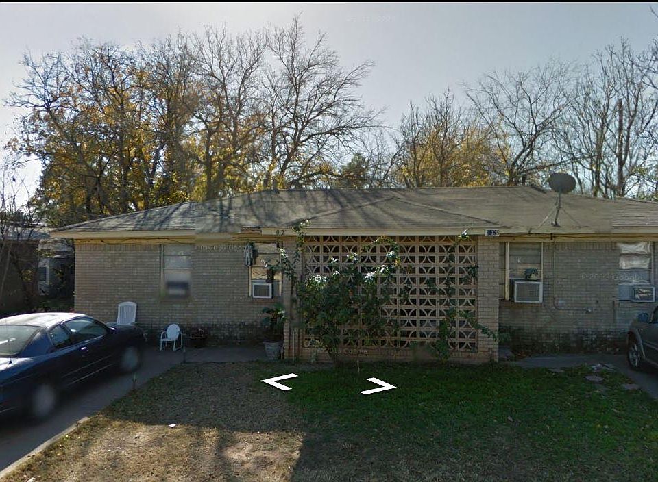 1st image of 600 E 1st St #A