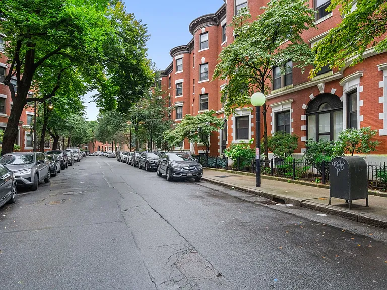 102 Gainsborough St #302E — Photo 6