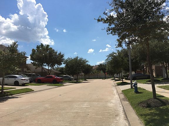 5th image of 16631 Shorewood Lakes Dr