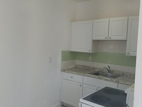 2nd image of 1835 NE 170th St APT 1