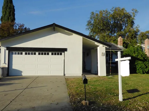 940 Woodvale Dr, Dixon, CA 95620